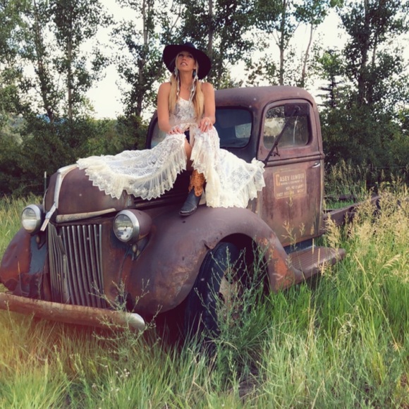 Boho Wedding Dress - Picture 3 of 8